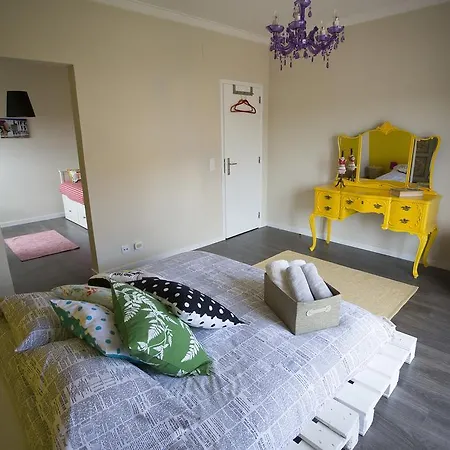Houzz *