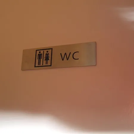 Houzz Nocleg ze śniadaniem *